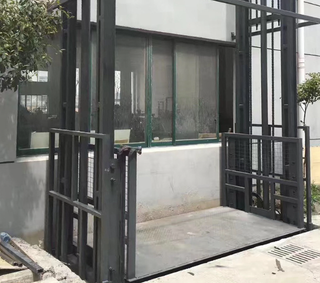 鹰潭导轨式施工升降机助力民生工程提速增效